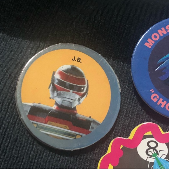 4 Very Vintage Pogs/Milkcaps - Picture 6 of 7